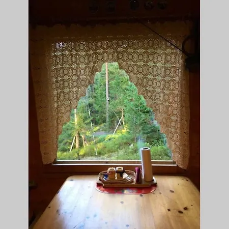 Retro Forest Cabin Holiday home